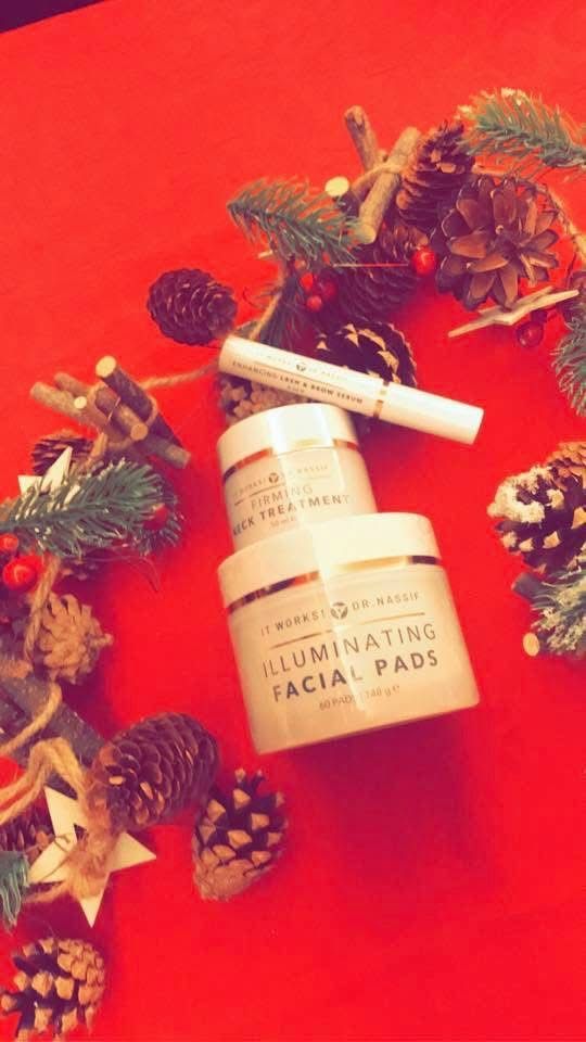 It World produkter som renser huden,strammer opp og serum vippe olje