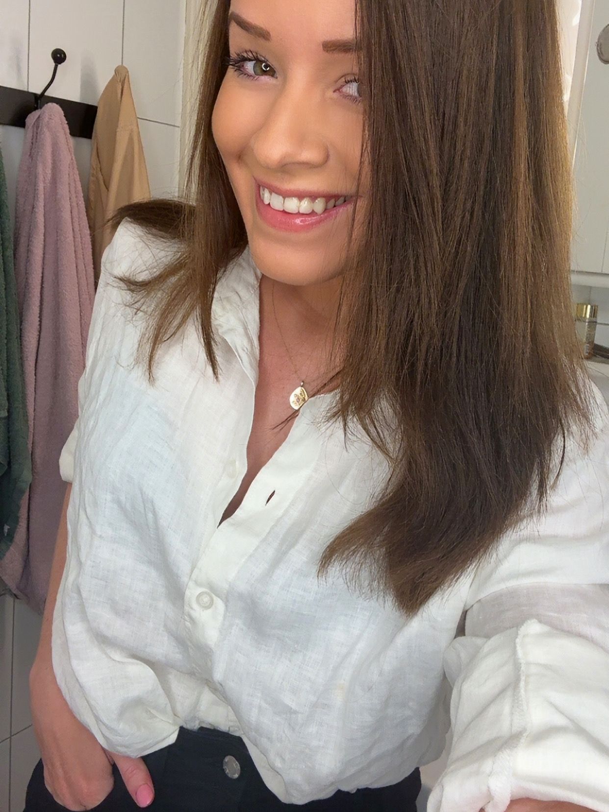 Sandra, 30 år gammel. Brenner for helse, mote og psykisk helse. Har en stor interesse for sosiale medier og lage UGC til bedrifter.